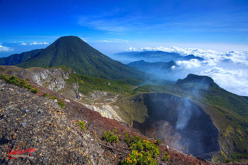 gunung gunung pangrango - Indonesia - Ring of Fire
